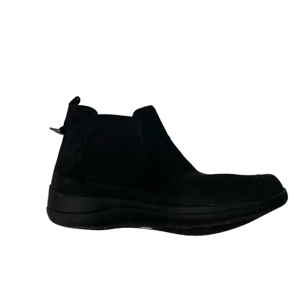 EARTH Faine Round Toe Pull on Boots Black Size 10 W